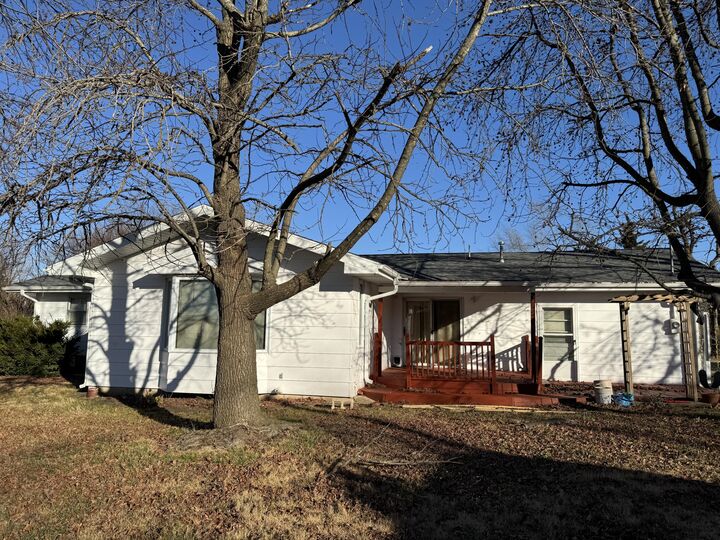 Property Photo:  1305 S Jefferson Avenue  MO 65605 