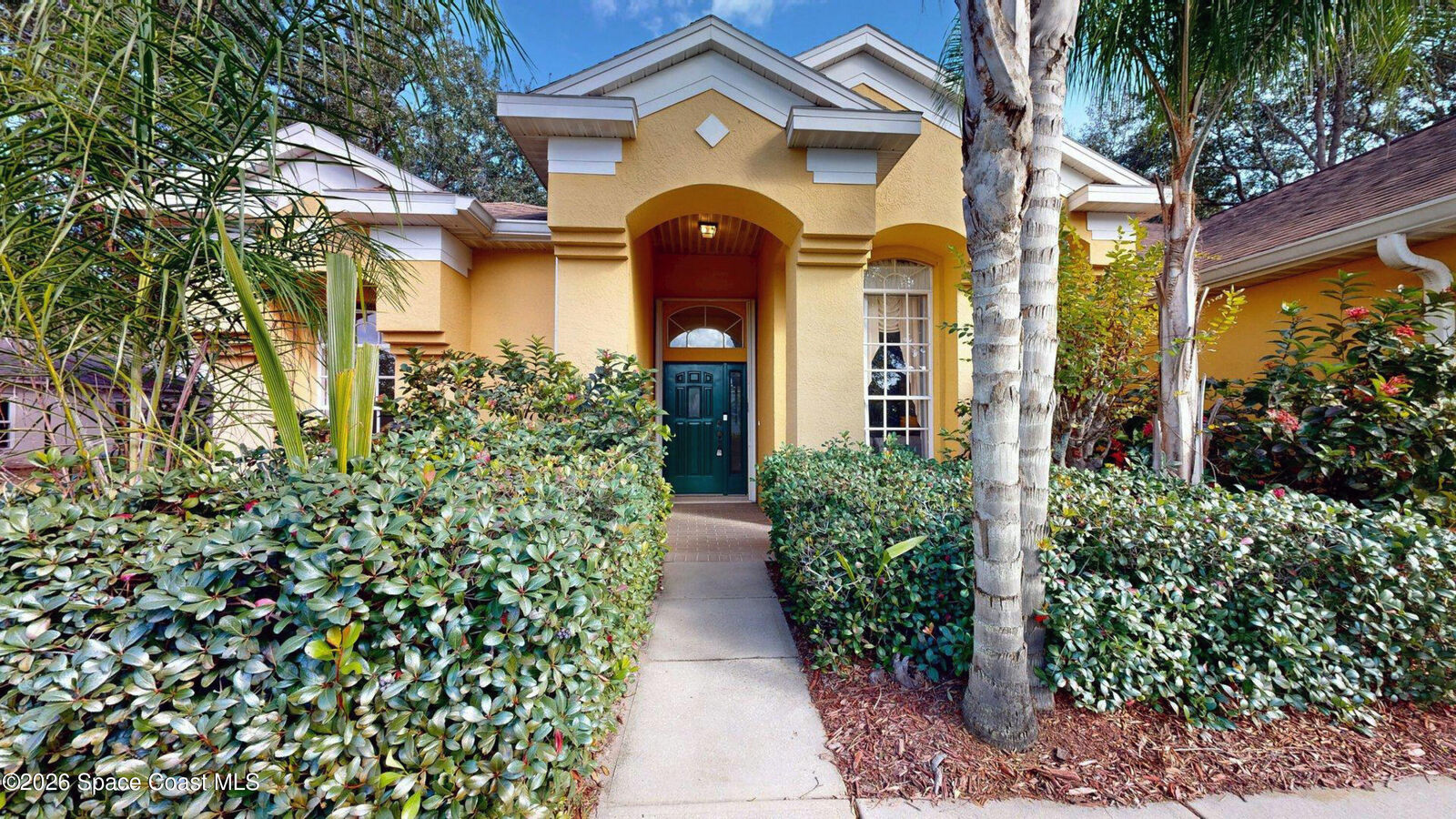 Property Photo:  2703 Barrow Drive  FL 32952 