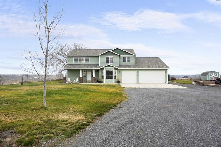 Property Photo:  301 Summit Loop  WA 99330 