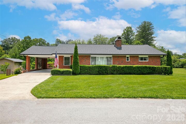 Property Photo: 112 Allison Road NC 28712