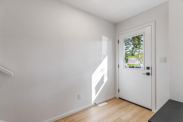 Property Photo:  12411  81 Street NW  AB T5B 2T6 