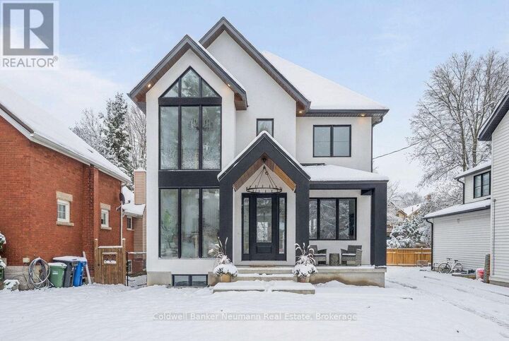 Property Photo:  126 Oxford Street  ON N1H 2M7 