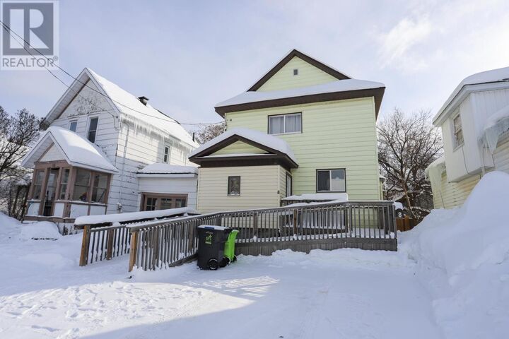 Photo de la propriété: 8 Dufferin St ON P6B 2N4