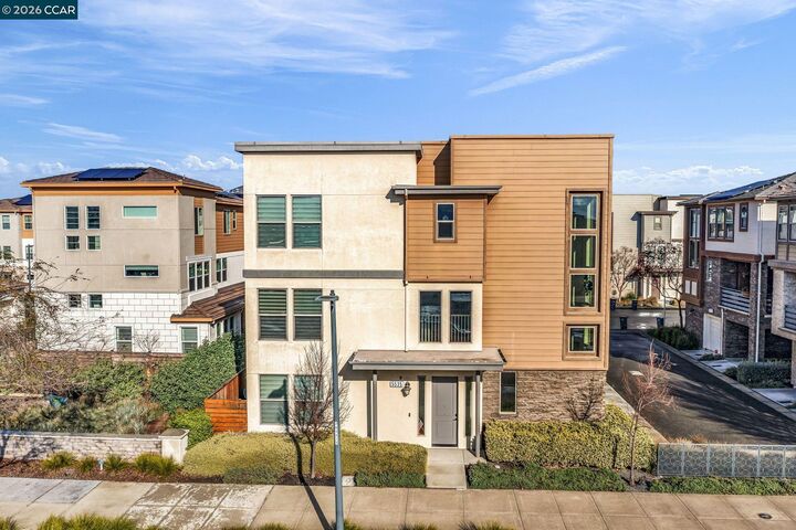 Property Photo: 5535 Horizon Pkwy CA 94568