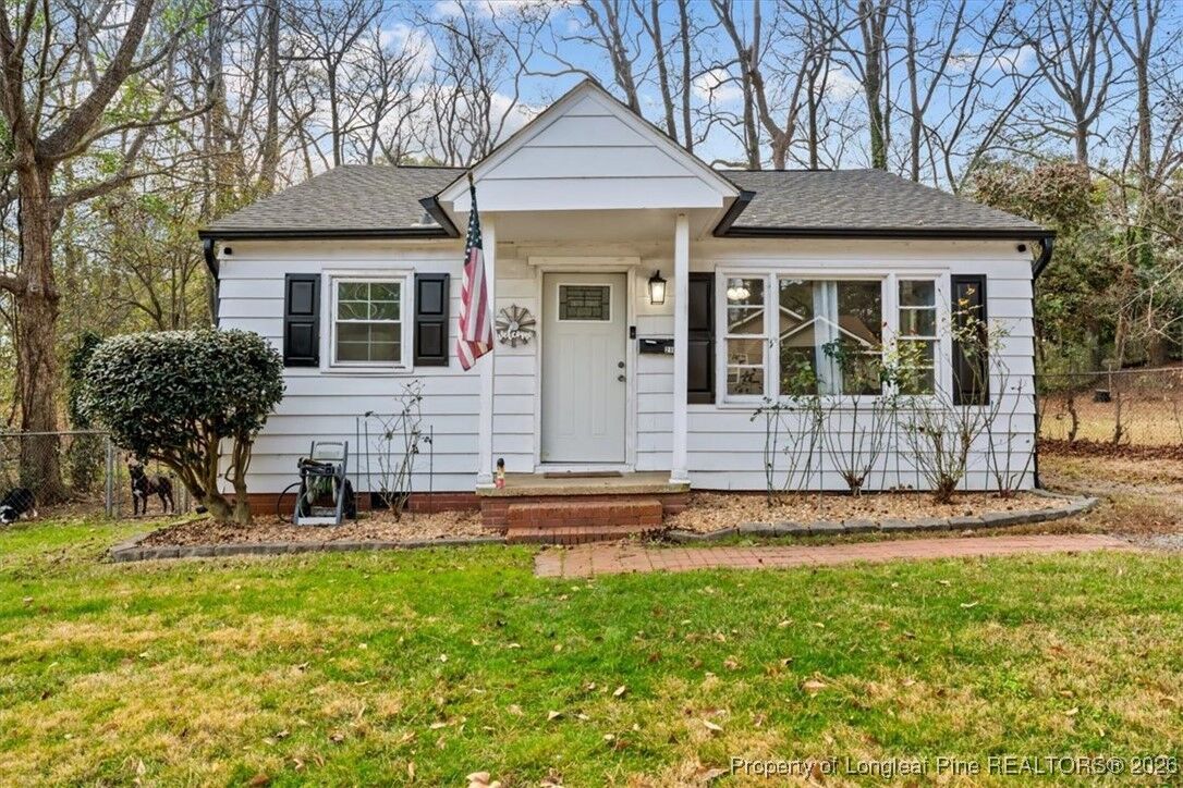 Property Photo:  210 Brookwood Avenue  NC 28301 