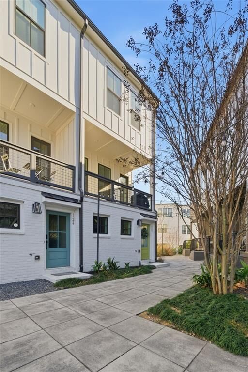 Property Photo:  1242 Cushenberry Lane 10  GA 30318 