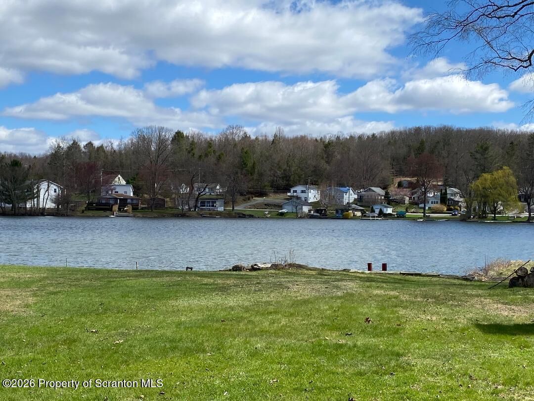 Property Photo:  48 Indian Spring Road  PA 18657 