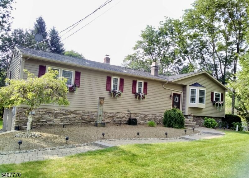 Property Photo:  3 Birchwood Dr  NJ 07460 