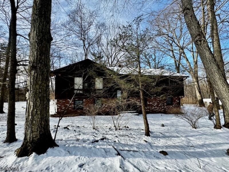 Property Photo:  220 Brook Valley Rd  NJ 07082 