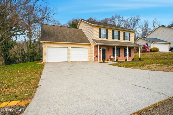Property Photo: 702 Fox Landing Lane TN 37922