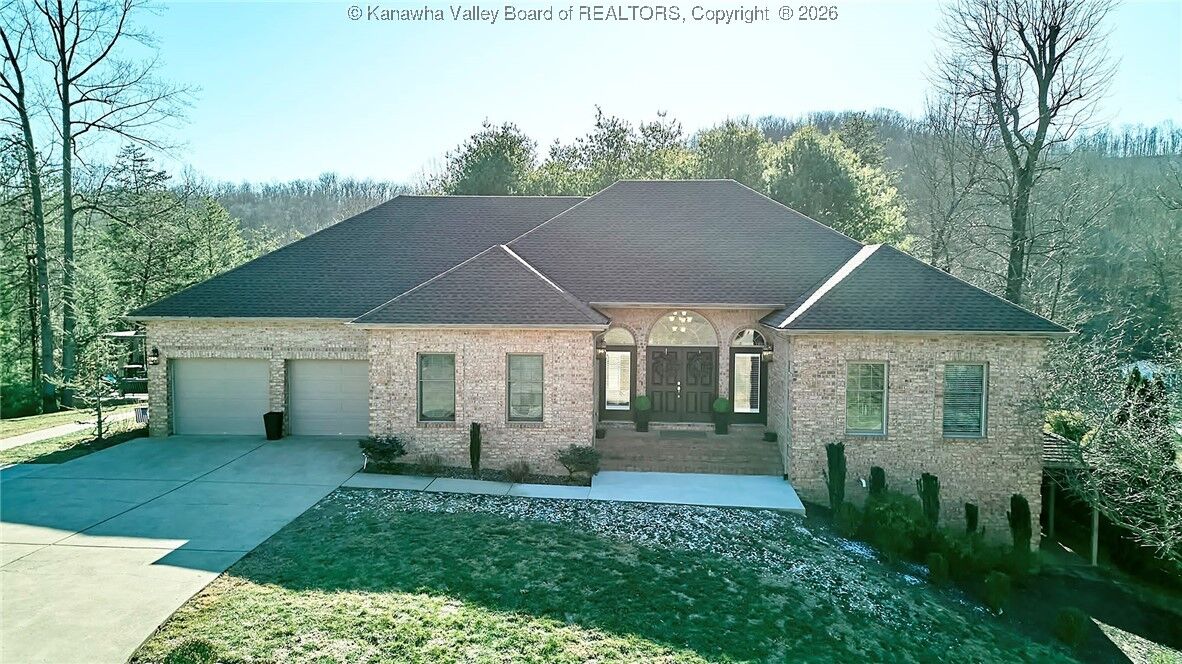 Property Photo:  1043 Shawnee Trail  WV 25071 