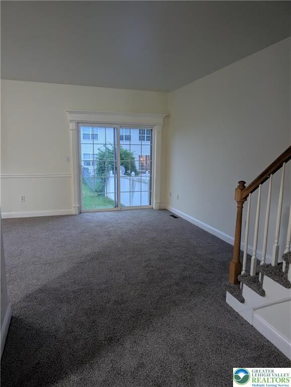 Property Photo:  195 Maple Court  PA 18011 