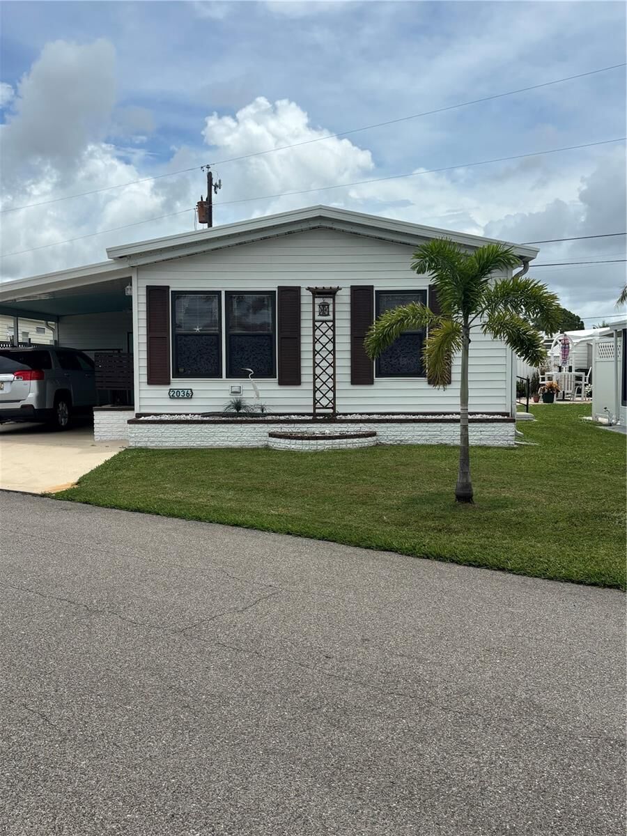 Property Photo:  2036 S Mobile Estates Drive  FL 34231 