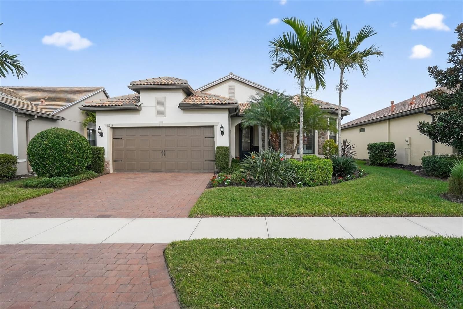 Property Photo: 11233 Sandhill Preserve Drive FL 34238