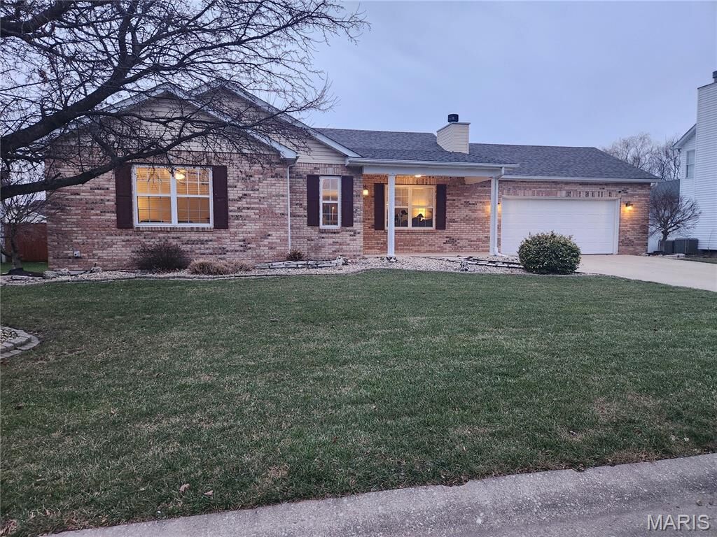 Property Photo: 130 Emerald Way East IL 62040