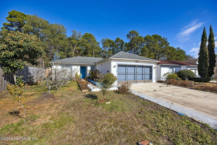 Property Photo:  10509 Lantana Lakes Drive N  FL 32246 