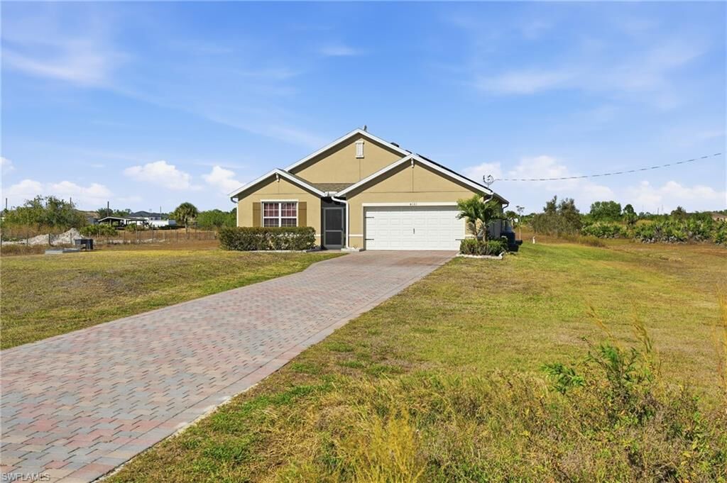 Property Photo:  4121 68th Ave NE  FL 34120 
