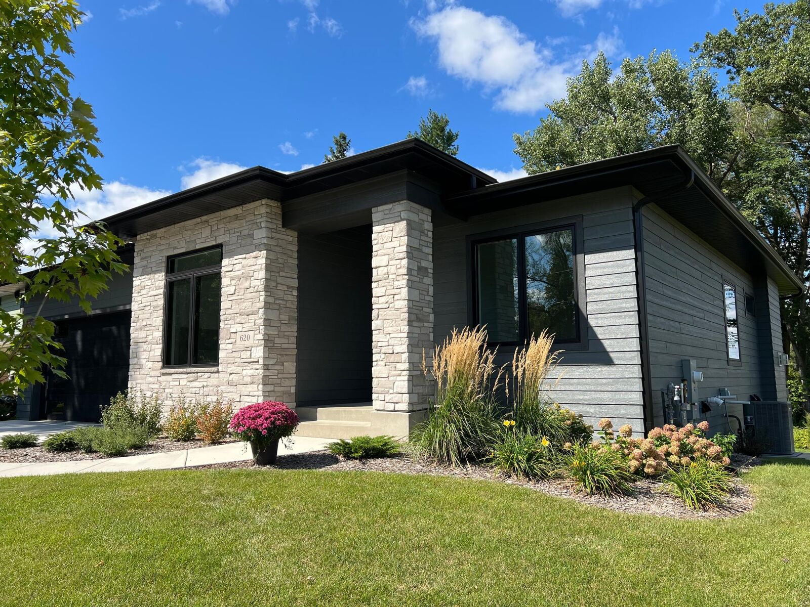 Property Photo:  620 Greenvale Avenue  MN 55057 