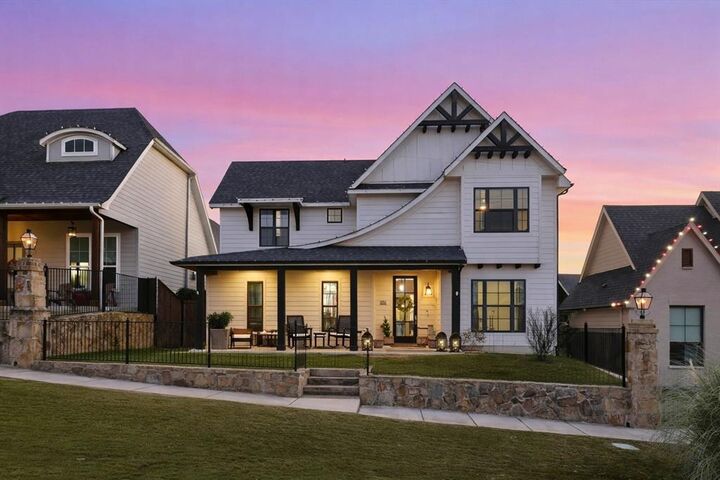 Photo de la propriété:  206 Denton Street E  TX 76226 