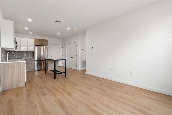 Property Photo:  40 Centre St 506  MA 02446 