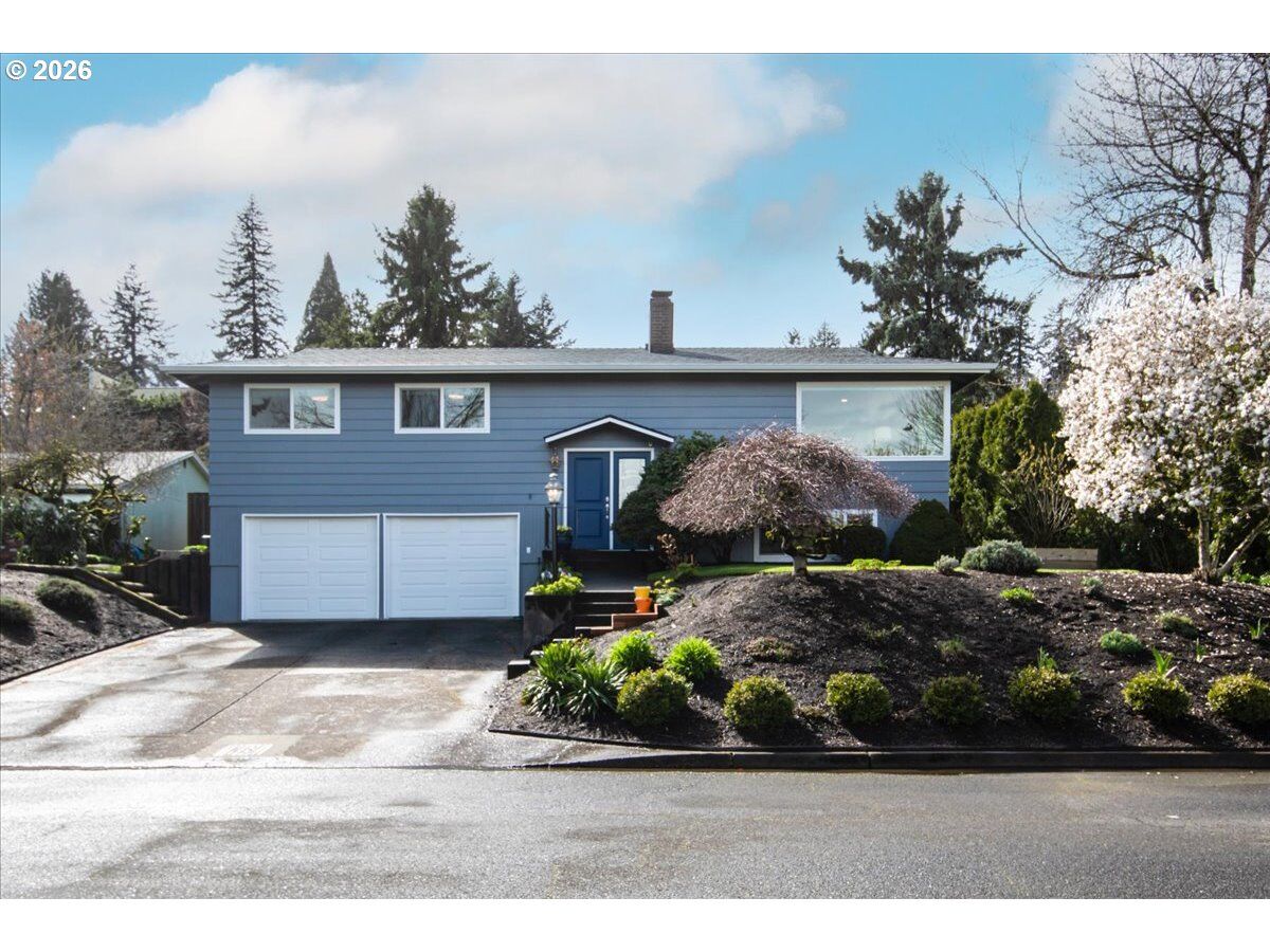 Property Photo:  10339 SW 40th Ave  OR 97219 