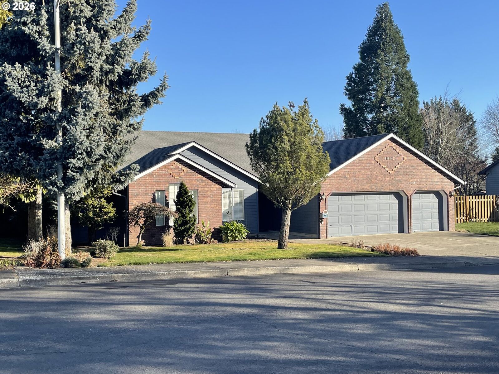 Property Photo:  1843 NW 29th Cir  WA 98607 