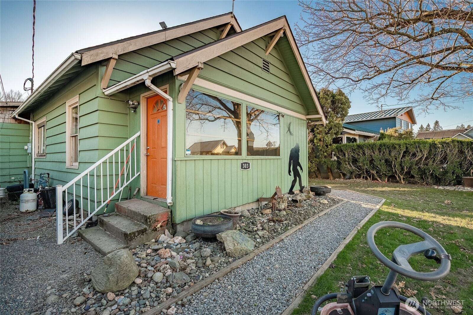 Property Photo:  303  Lincoln Street  WA 98247 