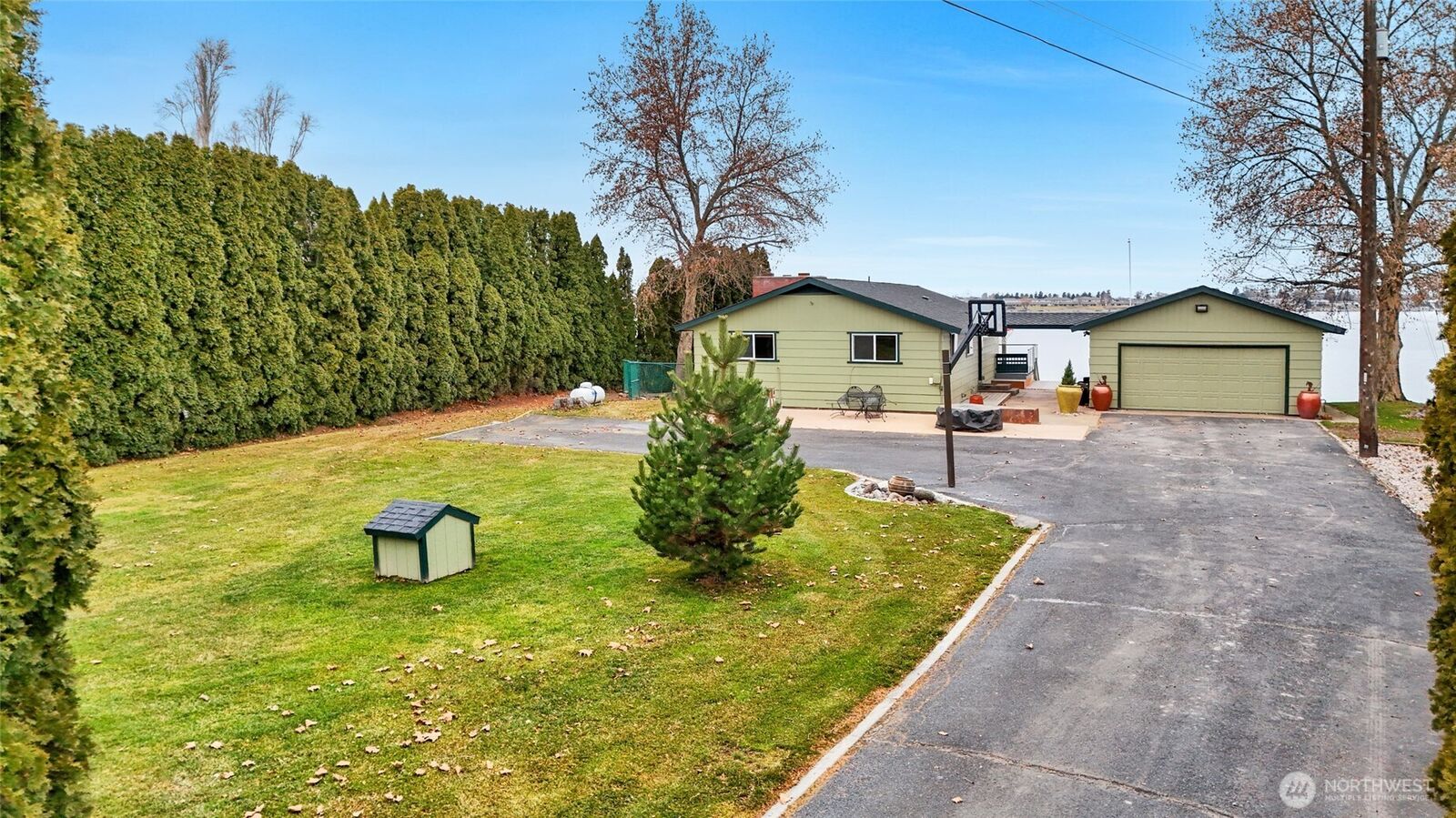 Property Photo:  2102  Elgin Road NE  WA 98837 