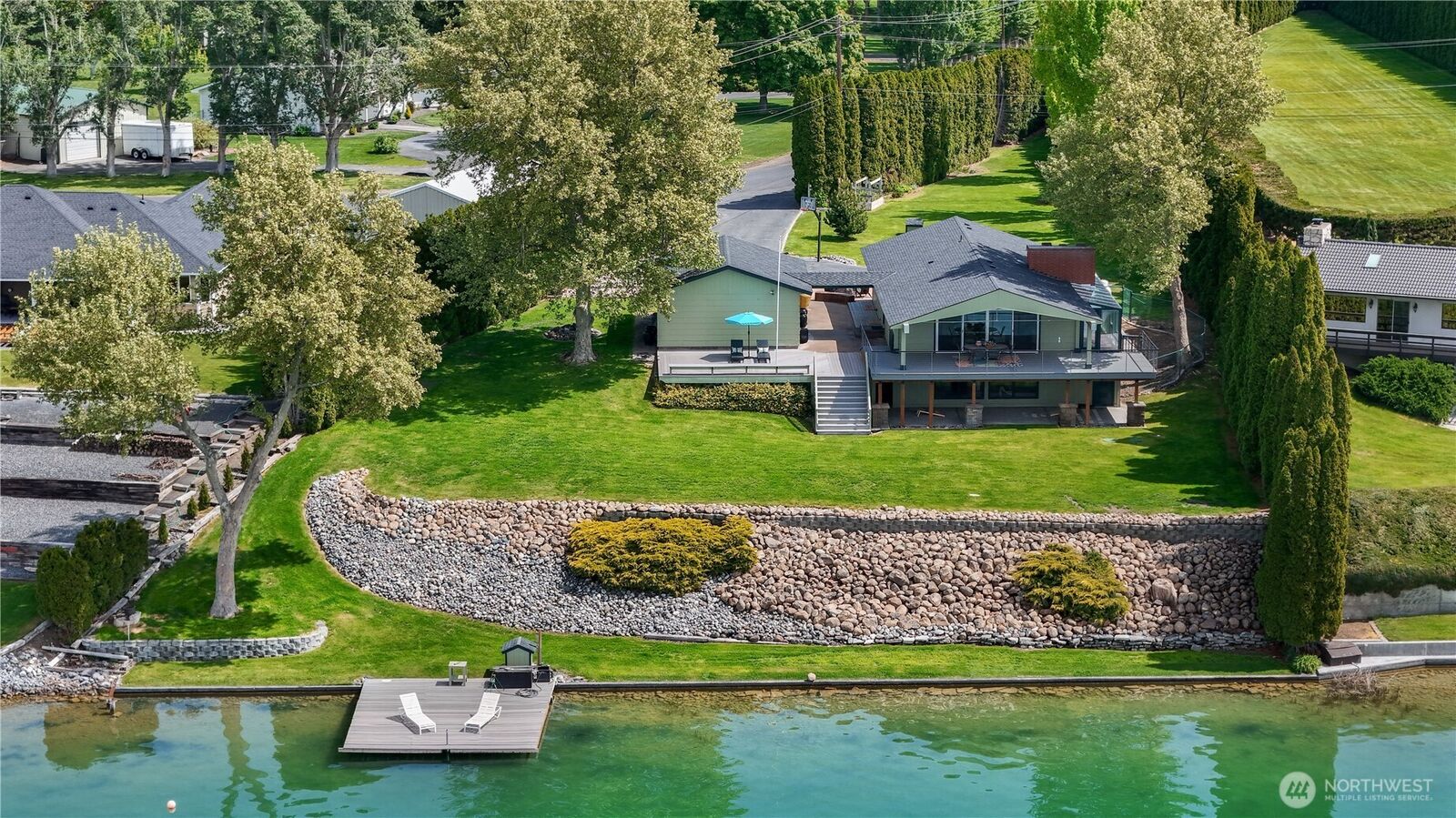 Property Photo:  2102  Elgin Road NE  WA 98837 