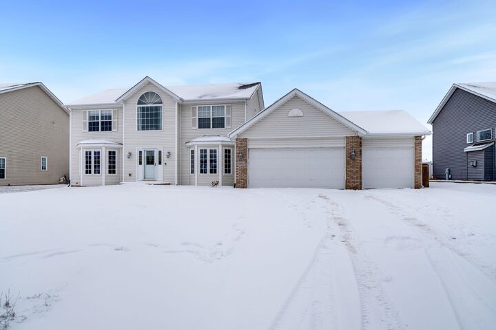 Property Photo: 11062 Chicory Ridge Way IL 61073