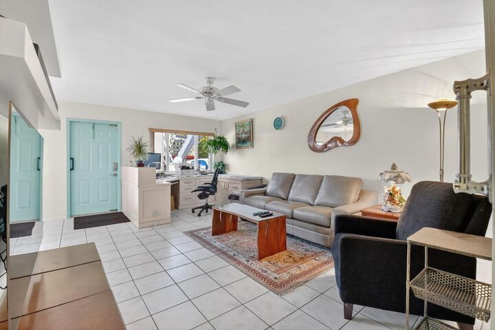 Property Photo:  3320 Lake Osborne Drive 102  FL 33461 