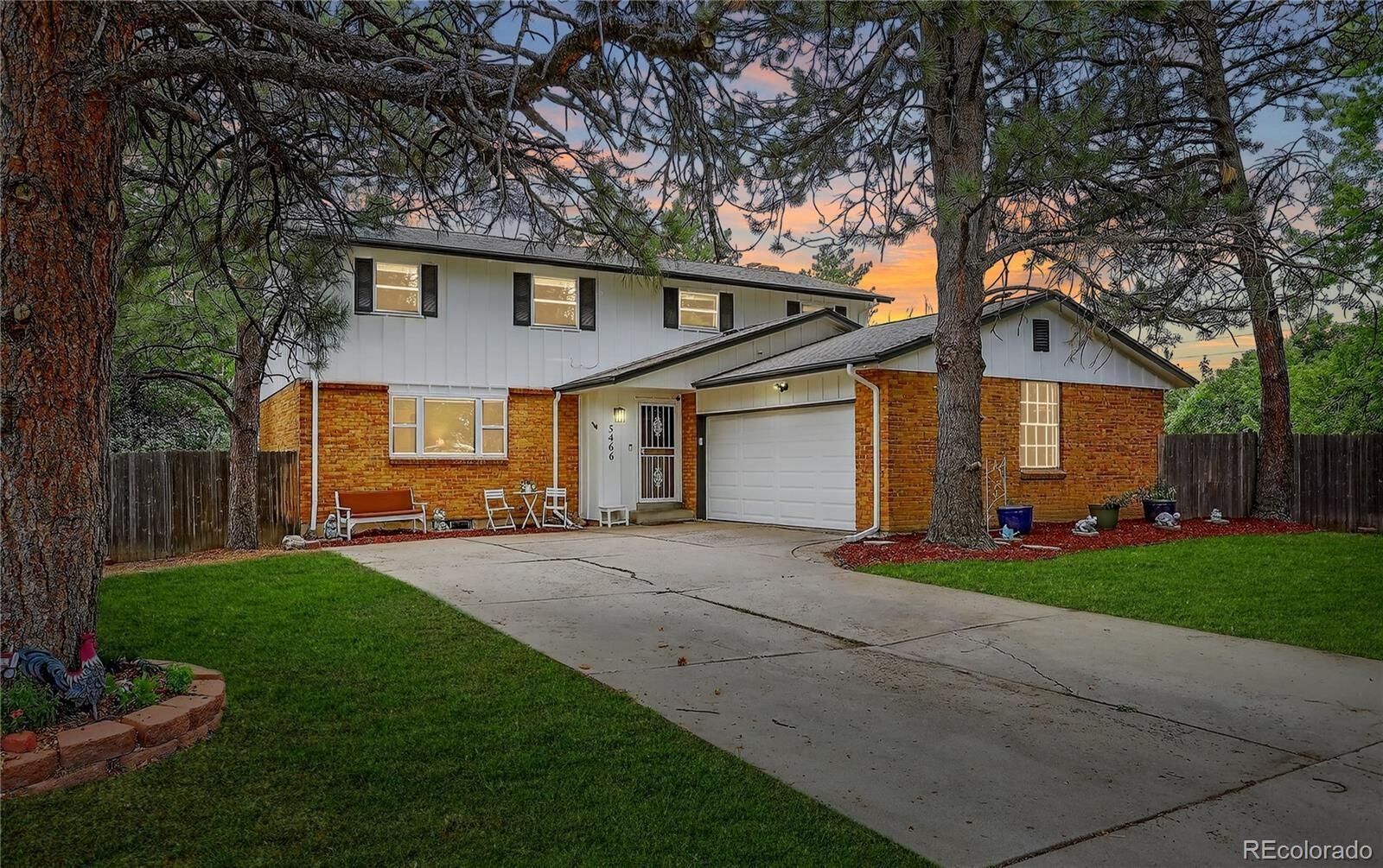 Property Photo: 5466 W Indore Drive CO 80128