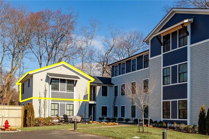 Property Photo:  32 Exchange Street 204  RI 02818 