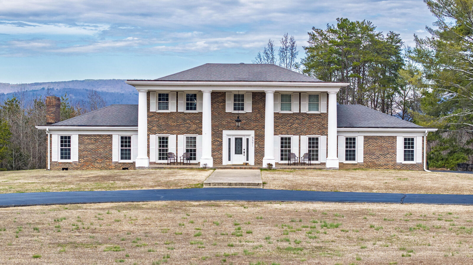 Property Photo: 337 Edgewater Avenue TN 37321