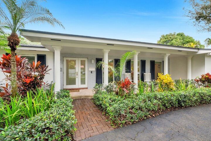 Property Photo:  8425 SW 149th Dr  FL 33158 