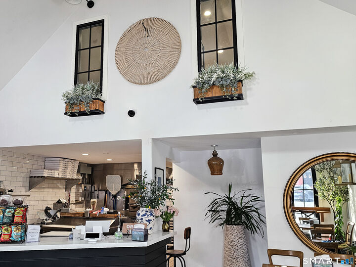 Property Photo:  285 Main Street  CT 06109 