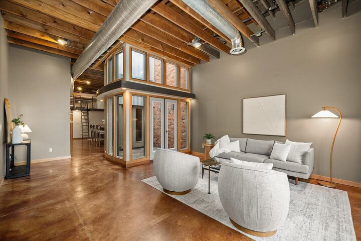 Property Photo:  152 S Jefferson St C  WA 99201 