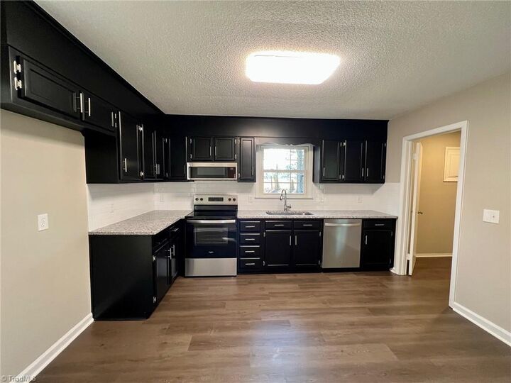 Property Photo:  1783 Ryefield Court  NC 27284 