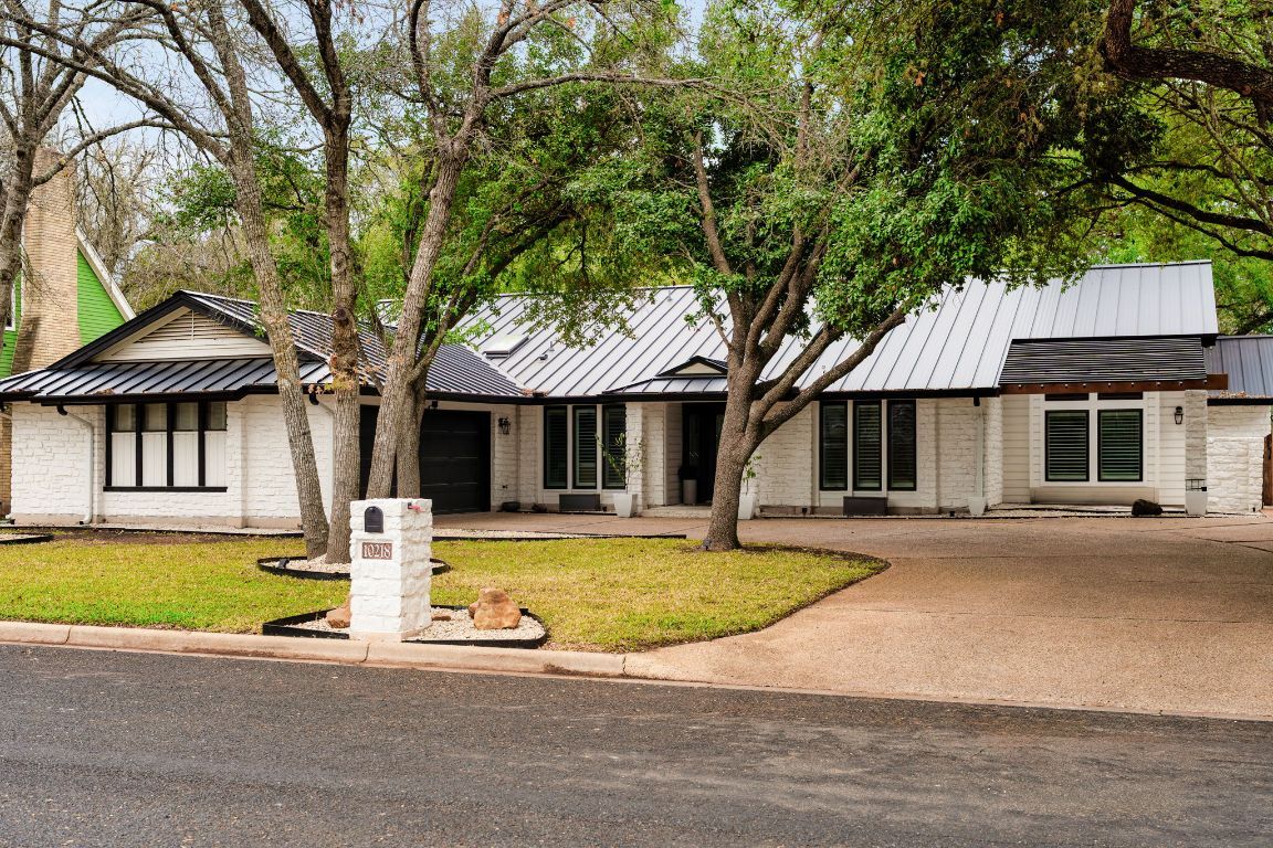 Property Photo:  10218 Braemar Drive  TX 78747 