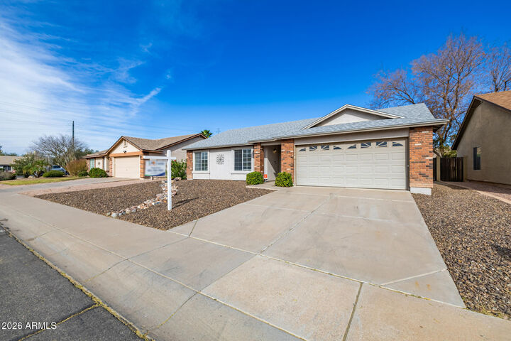 Property Photo:  2056 E San Tan Court  AZ 85296 