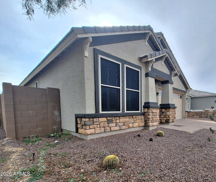 Property Photo:  18541 W Mescal Street  AZ 85388 