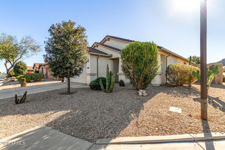 Property Photo:  757 W Twin Peaks Parkway  AZ 85143 