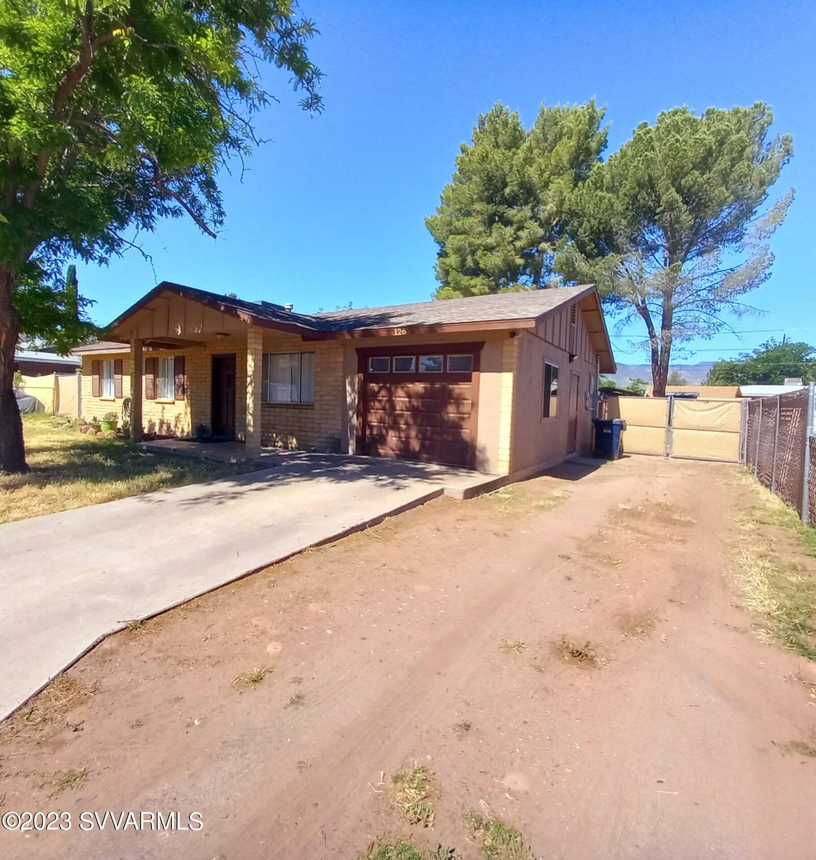Property Photo:  126 S 10th Place  AZ 86326 
