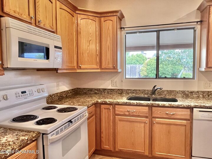 Property Photo: 5655 N Laura Lane AZ 86335