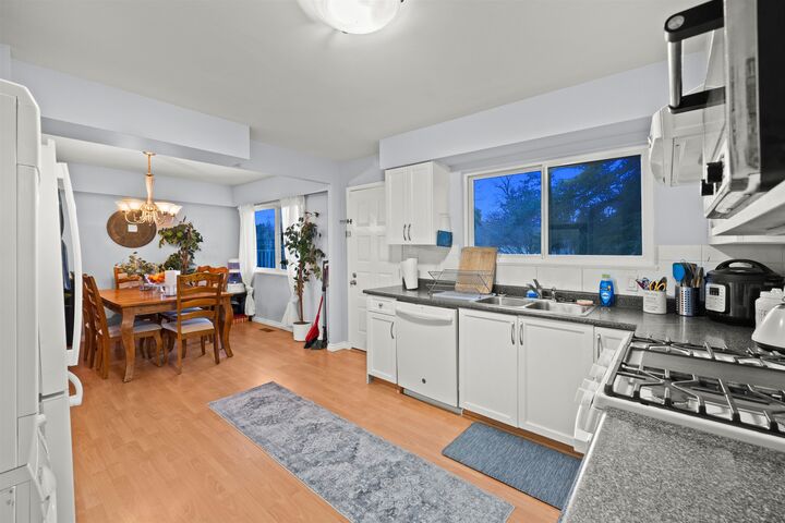 Property Photo: 3949 Sefton Street BC V3B 3S2