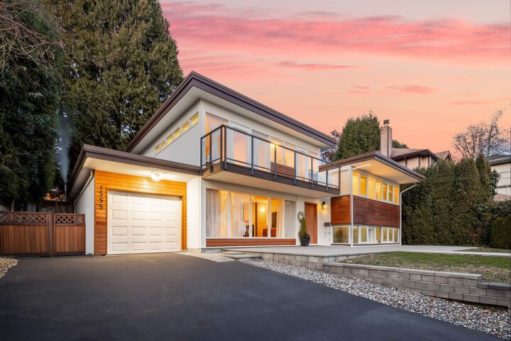 Property Photo:  1555 Lawson Avenue  BC V7V 2C8 