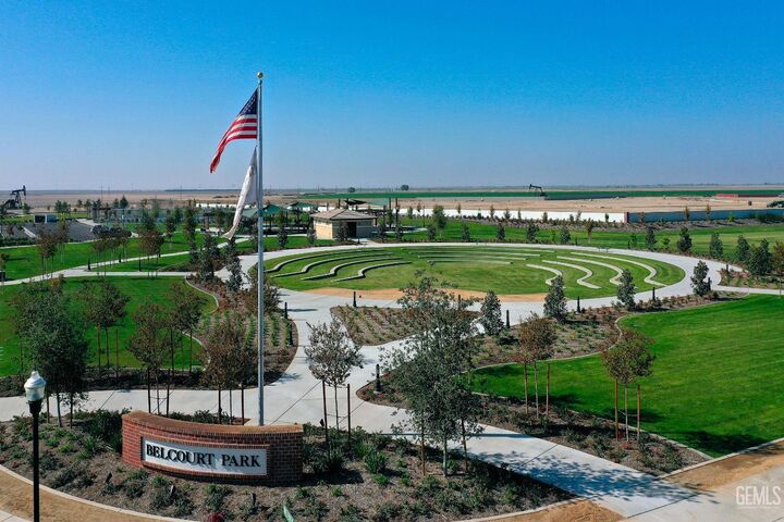 Property Photo:  12716 Petaluma Court  CA 93311 