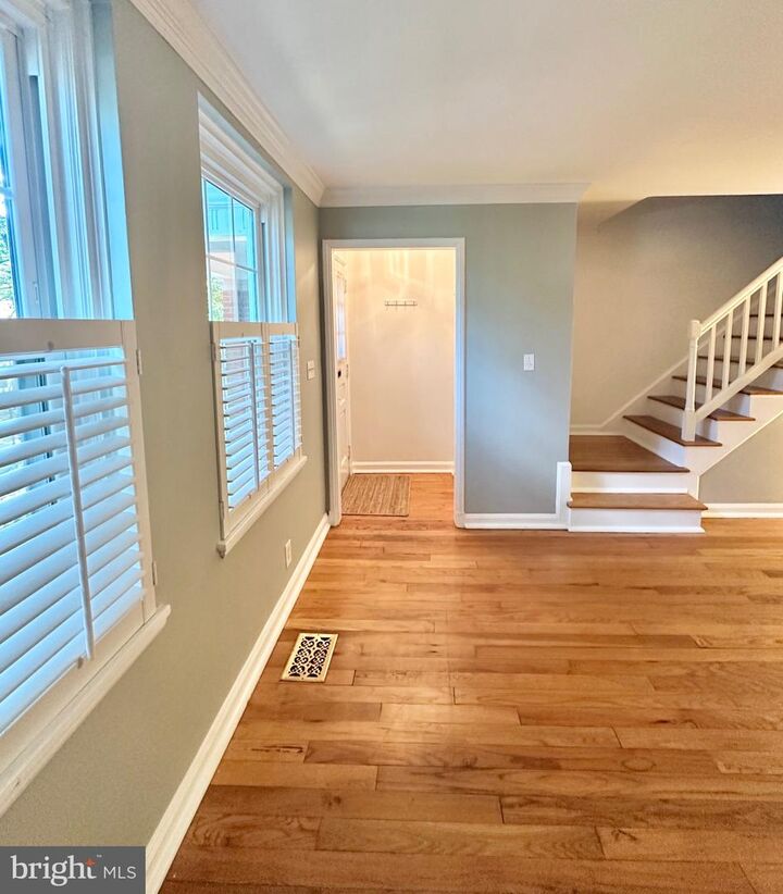 Property Photo: 3159 S Stafford Street VA 22206