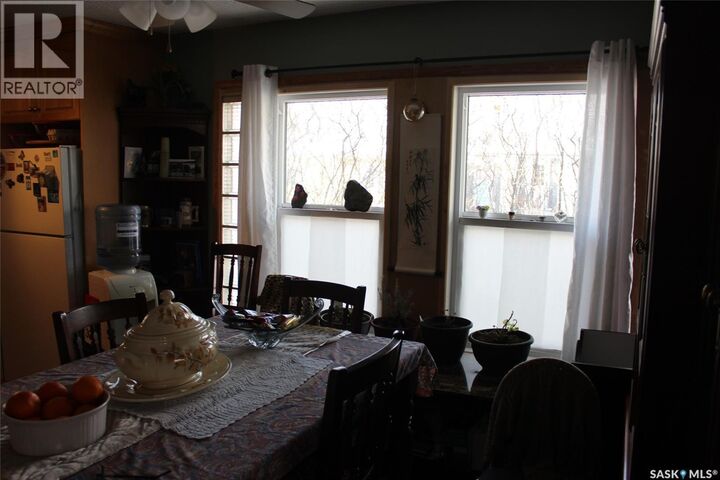 Property Photo:  404 3rd Street N  SK S0N 2T0 