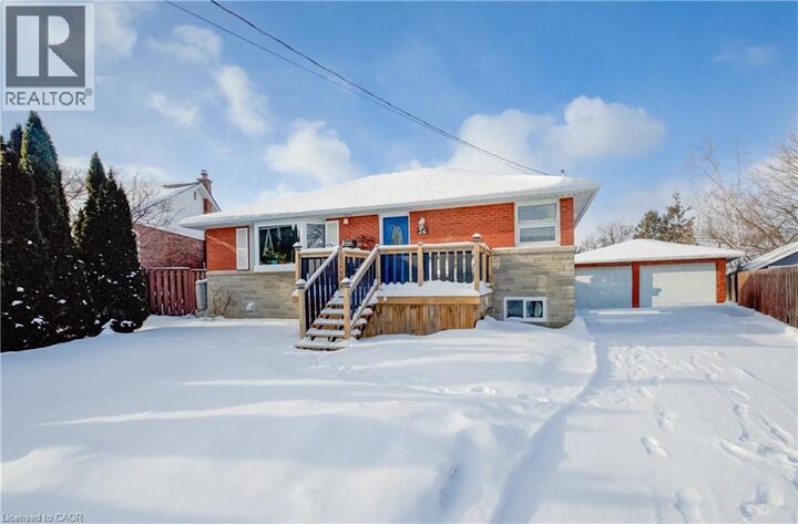 Photo de la propriété:  24 Alderney Avenue  ON L9A 2A5 